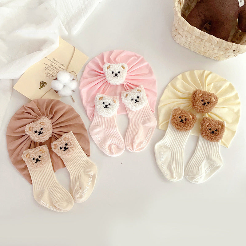 Cute 2-piece baby hat and socks set (Shipping within 24 hours)