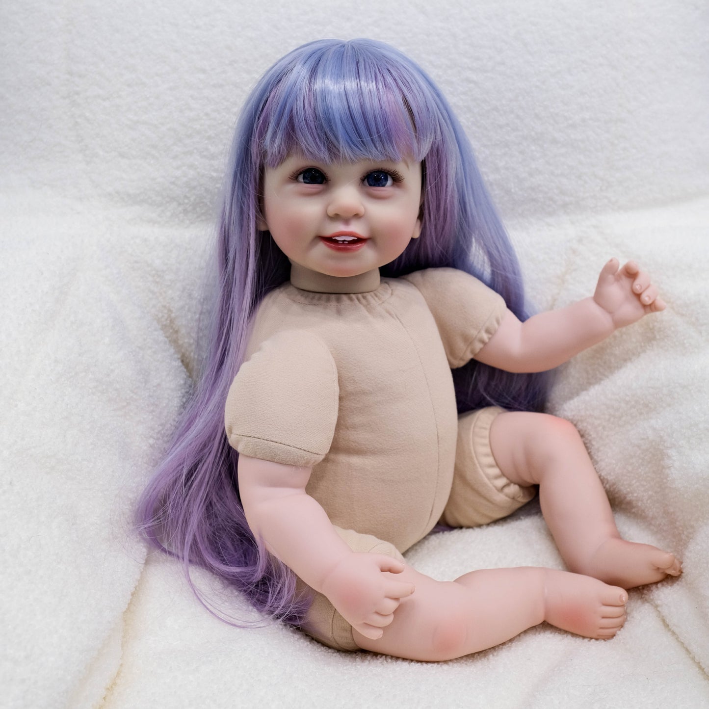 Bambola Reborn Bambina con Capelli Lunghi Colorati e Occhi Aperti da 22 Pollici