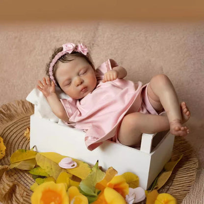 Leila 25cm reborn doll with short hair - Luna