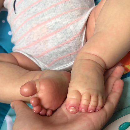 20 inch Lynn Reborn Doll Girls with Brown Hair-Maddie