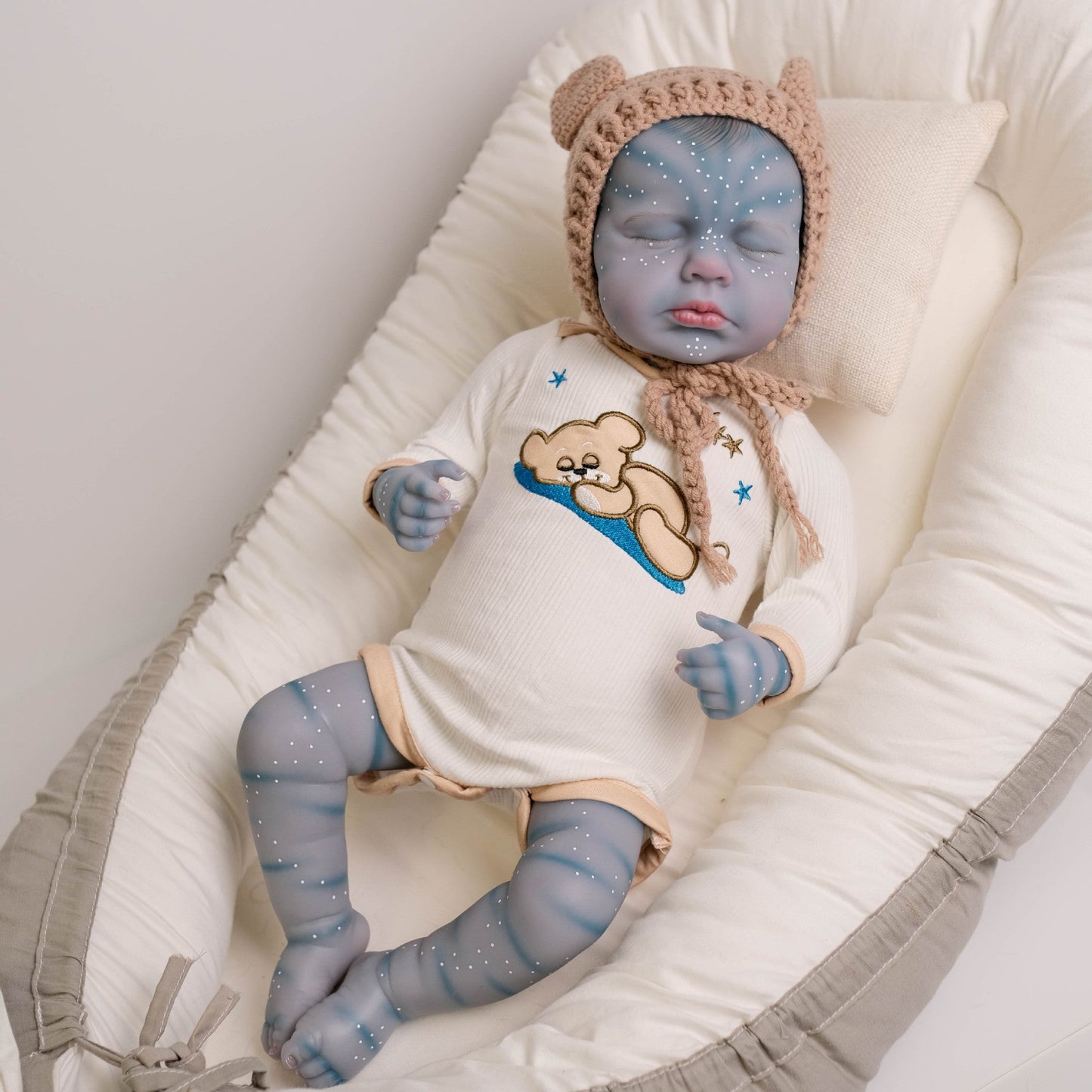 19 inches Closed Eyes Reborn Doll Avatar-Loulou