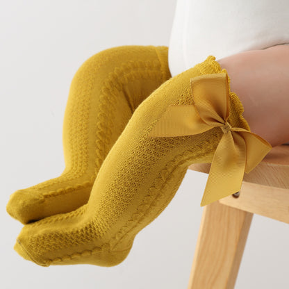 Mid-length knee-length children's socks with bow