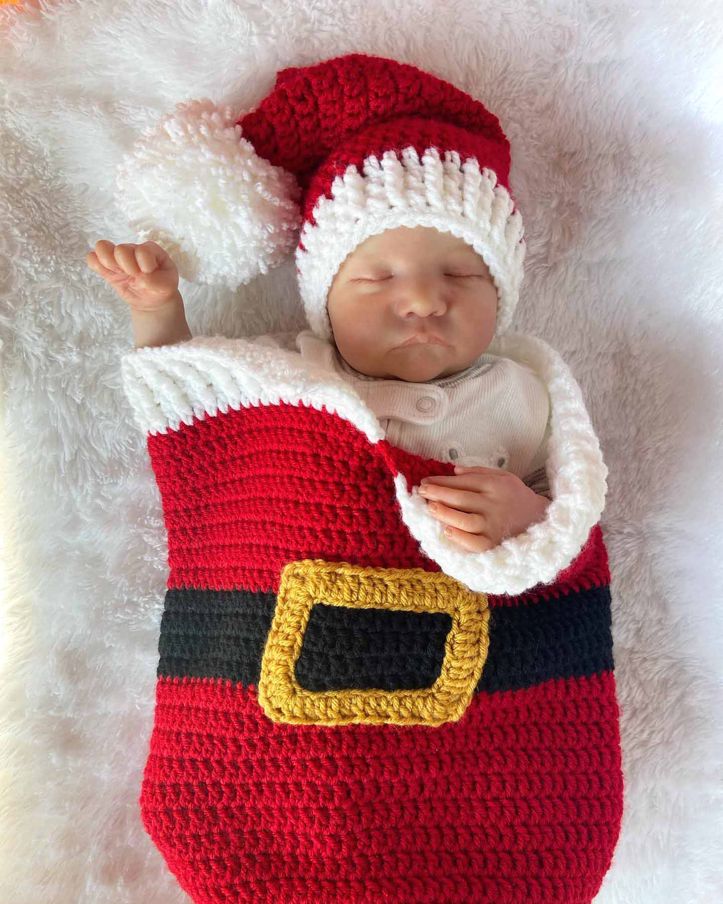 18 Inches Closed Eyes Reborn Dolls with Christmas Sleeping Bag-Levi