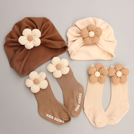 2-piece set with cute flower girl hat and socks