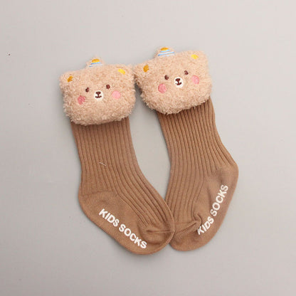 2-piece baby hat and socks set