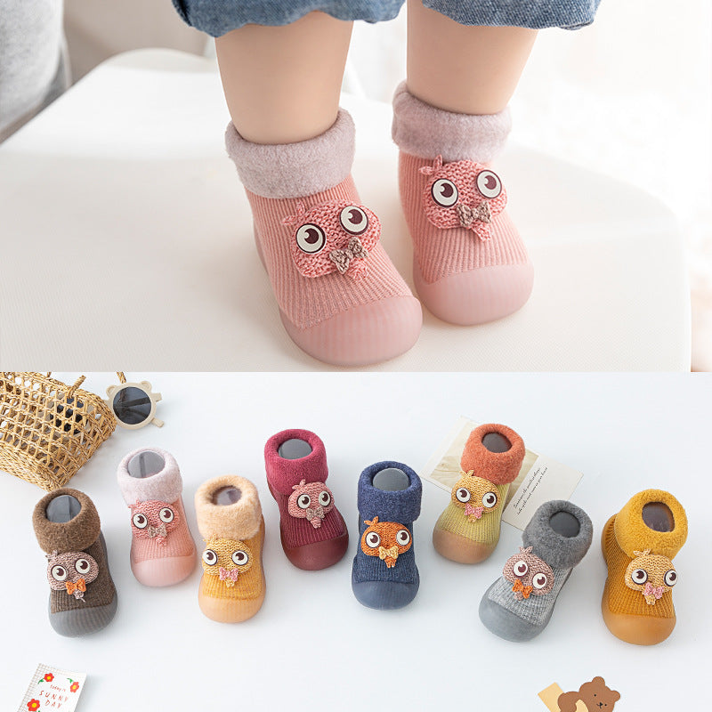 Warm baby shoes with soft sole Big cartoon eyes