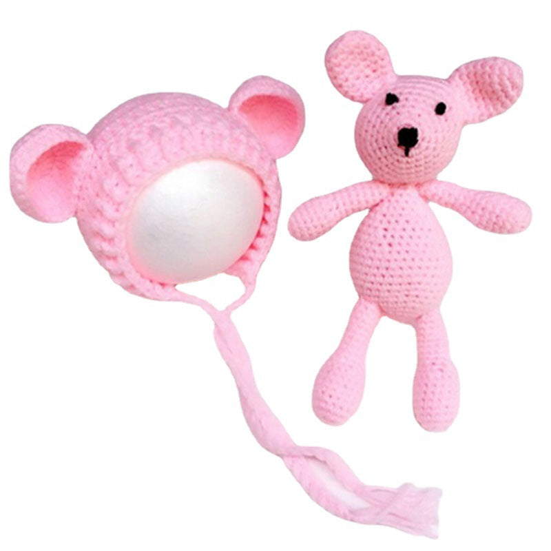 Cute knitted bear with hat and toy 2-piece set